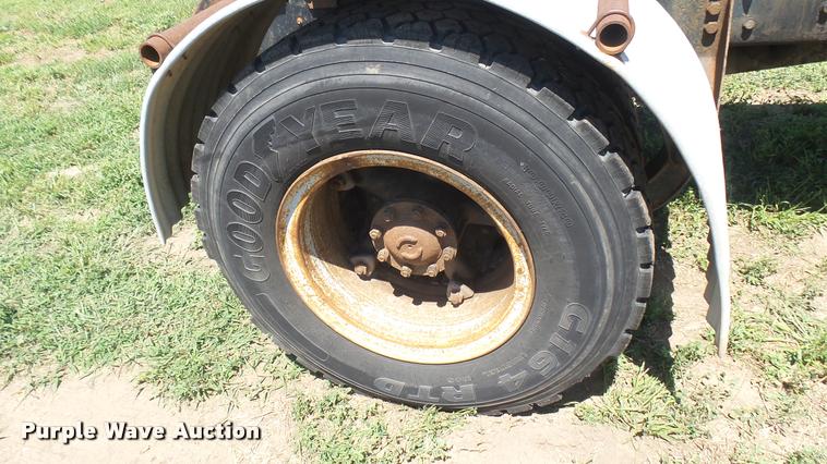 image for item DB3365 1987 Ford L8000 semi truck