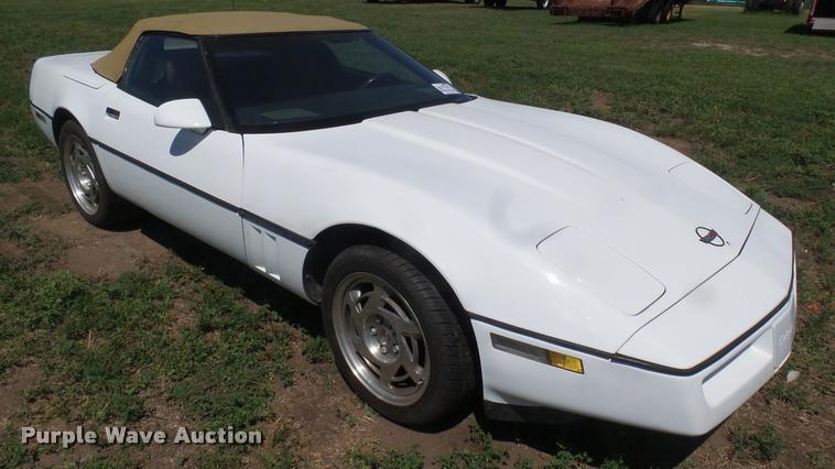 image for item DB3375 1989 Chevrolet Corvette convertible