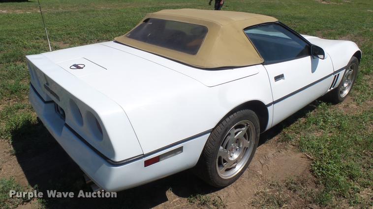 image for item DB3375 1989 Chevrolet Corvette convertible