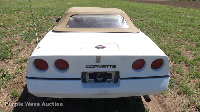 image for item DB3375 1989 Chevrolet Corvette convertible