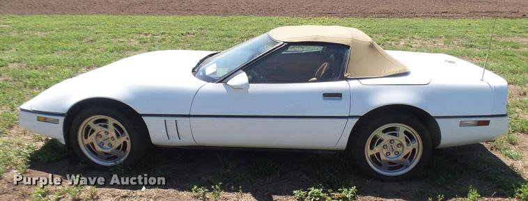image for item DB3375 1989 Chevrolet Corvette convertible