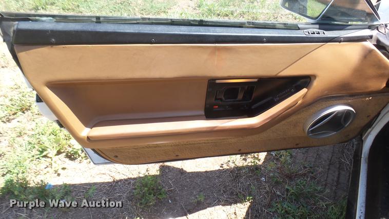 image for item DB3375 1989 Chevrolet Corvette convertible