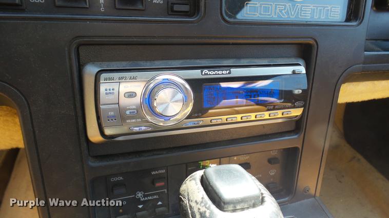 image for item DB3375 1989 Chevrolet Corvette convertible