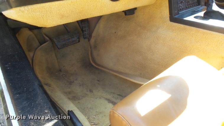 image for item DB3375 1989 Chevrolet Corvette convertible