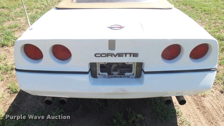 image for item DB3375 1989 Chevrolet Corvette convertible
