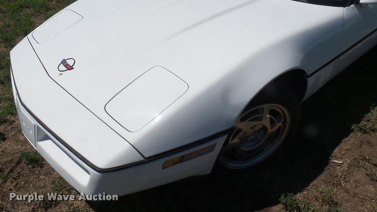 image for item DB3375 1989 Chevrolet Corvette convertible