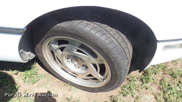 image for item DB3375 1989 Chevrolet Corvette convertible