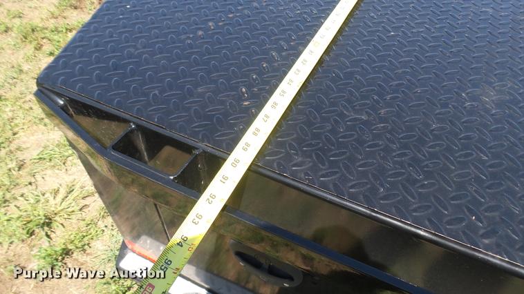 image for item DB3377 1999 Ford F350 Super Duty Crew Cab flatbed pickup truck