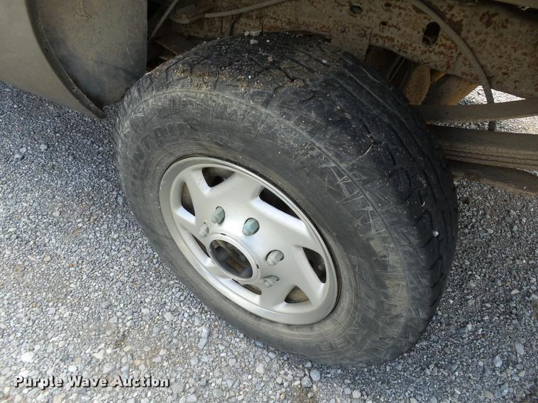 image for item DB4118 2003 Ford F250 Super Duty XL pickup truck