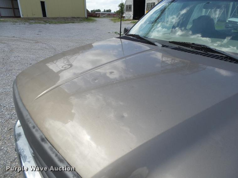 image for item DB4118 2003 Ford F250 Super Duty XL pickup truck