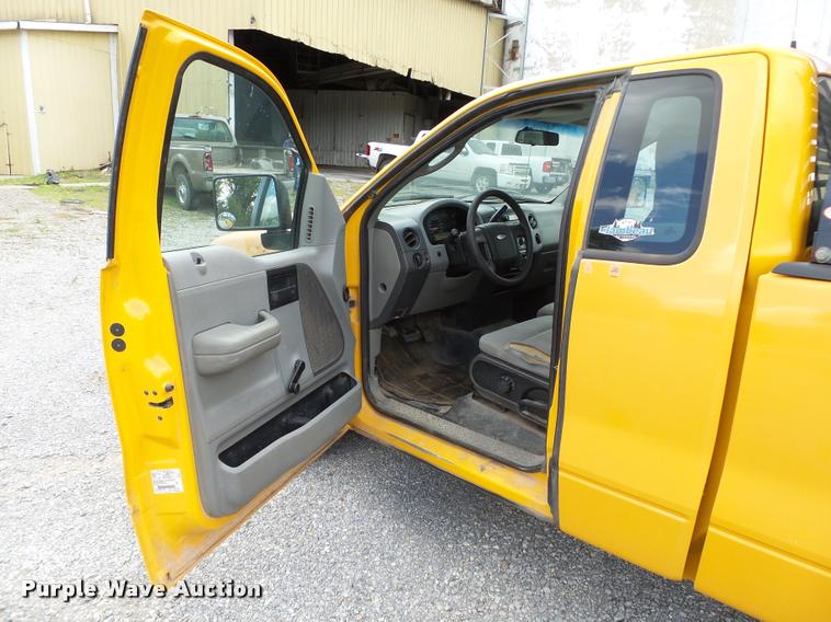 image for item DB4119 2005 Ford F150 XL pickup truck