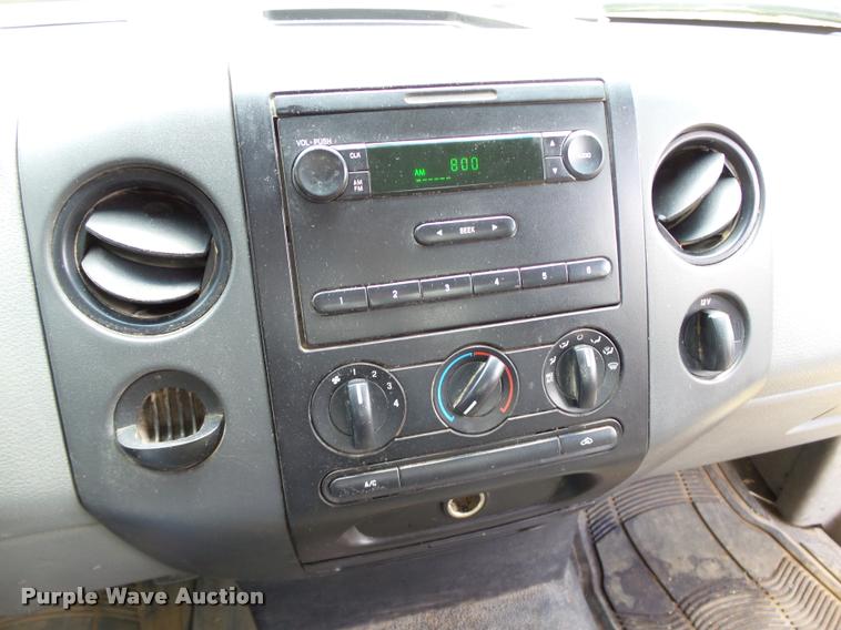 image for item DB4119 2005 Ford F150 XL pickup truck