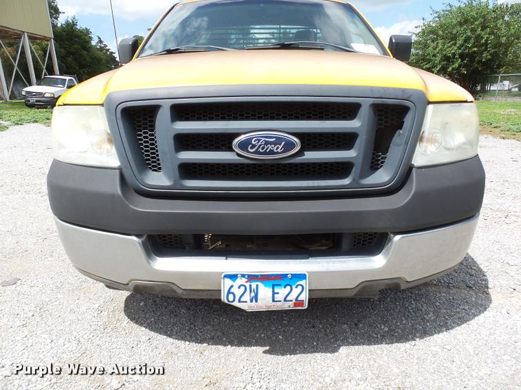 image for item DB4119 2005 Ford F150 XL pickup truck