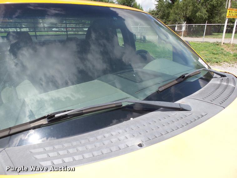 image for item DB4119 2005 Ford F150 XL pickup truck