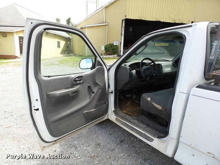 image for item DB4120 2003 Ford F150 XL pickup truck