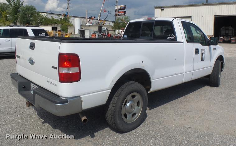 image for item DB5825 2006 Ford F150 pickup truck