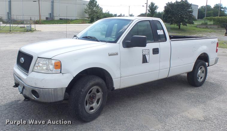 image for item DB5825 2006 Ford F150 pickup truck