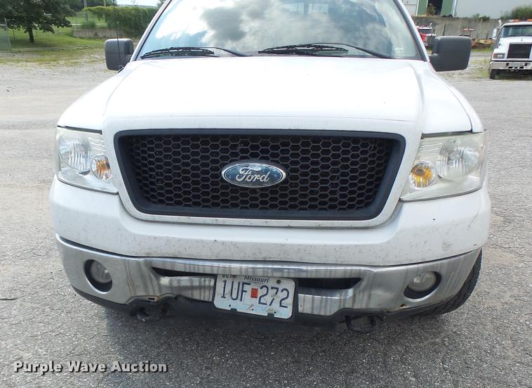 image for item DB5825 2006 Ford F150 pickup truck