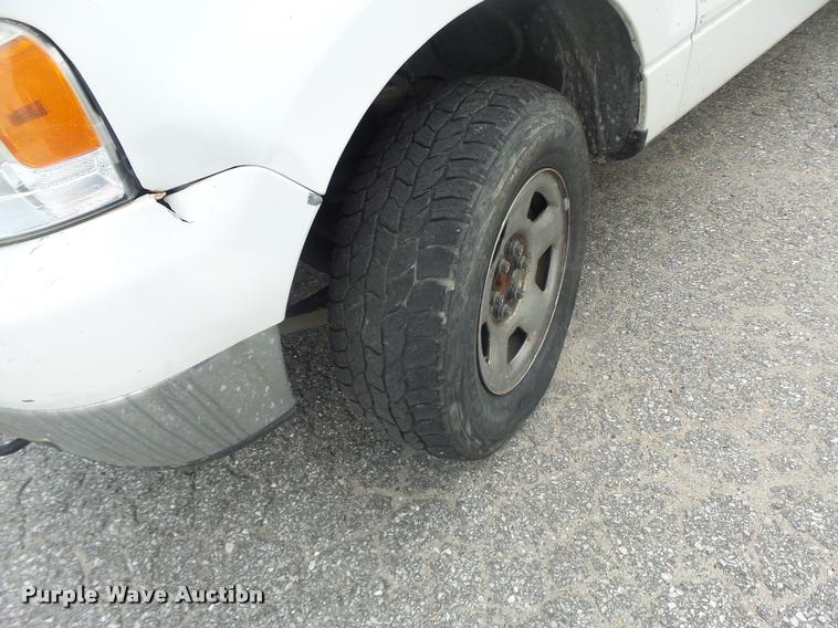 image for item DB5825 2006 Ford F150 pickup truck