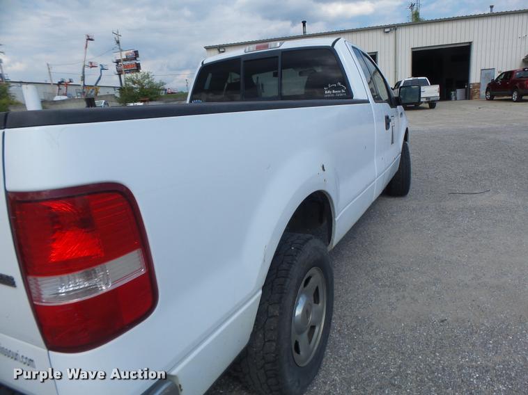 image for item DB5825 2006 Ford F150 pickup truck