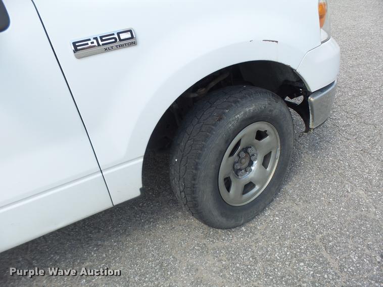 image for item DB5825 2006 Ford F150 pickup truck