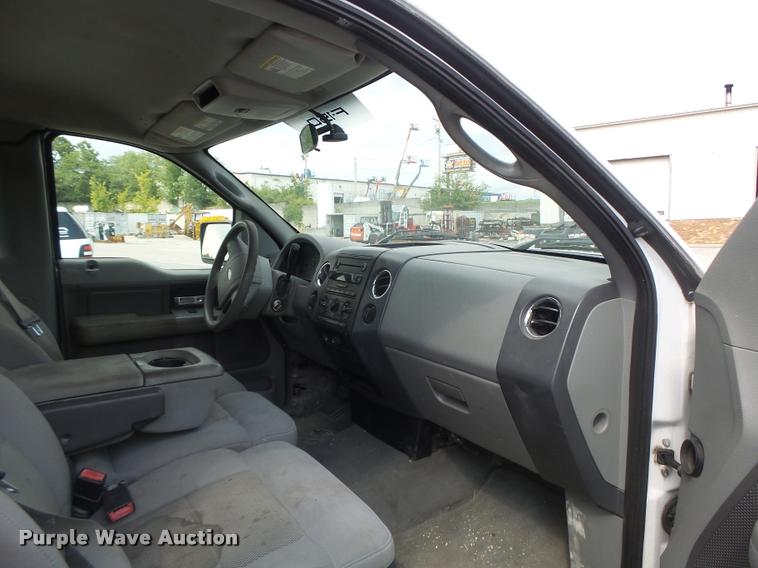 image for item DB5825 2006 Ford F150 pickup truck