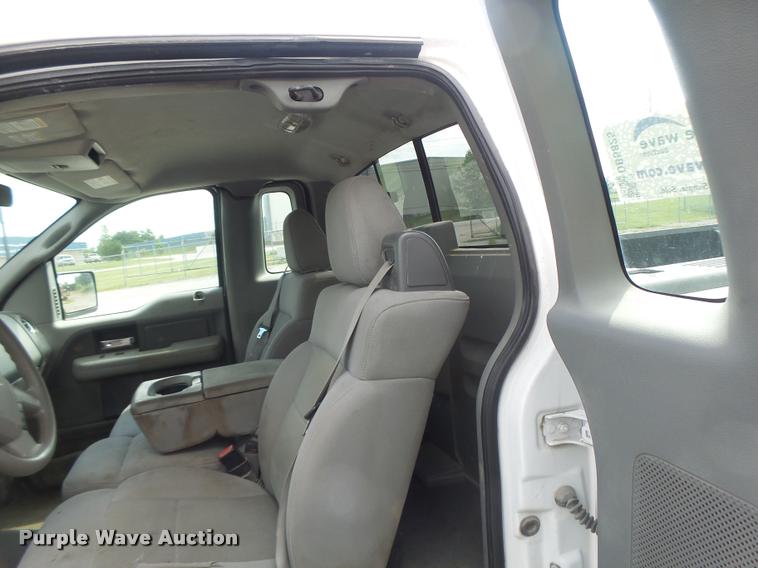 image for item DB5825 2006 Ford F150 pickup truck