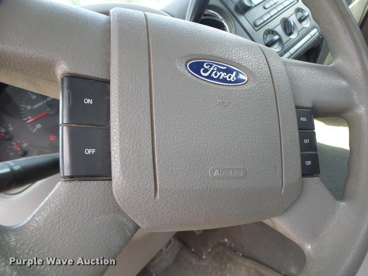 image for item DB5825 2006 Ford F150 pickup truck