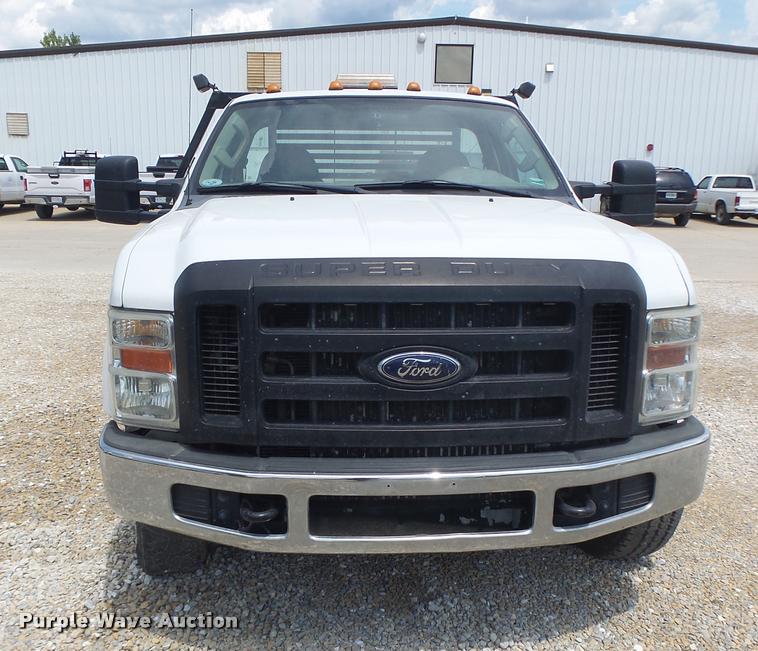 image for item DB5858 2009 Ford F350 Super Duty flatbed pickup truck