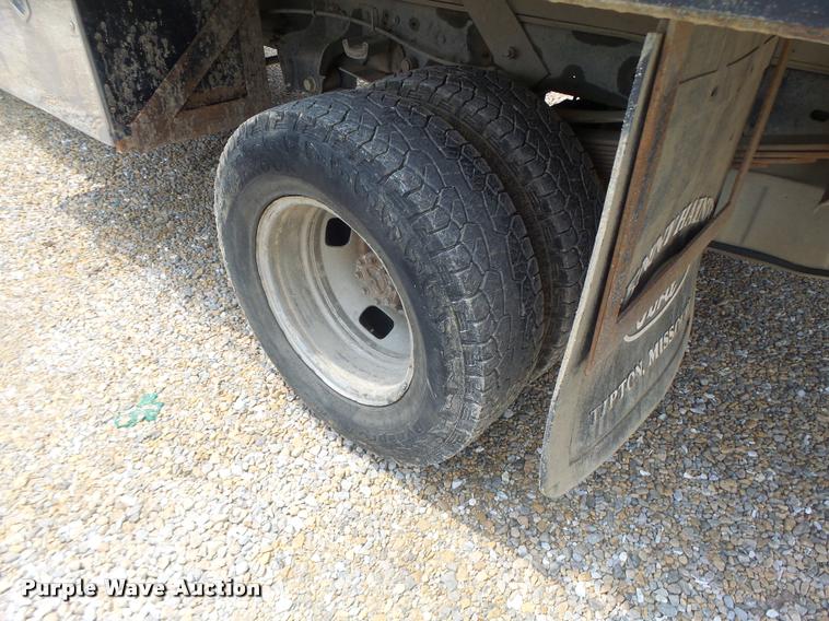 image for item DB5858 2009 Ford F350 Super Duty flatbed pickup truck