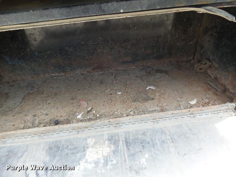 image for item DB5858 2009 Ford F350 Super Duty flatbed pickup truck