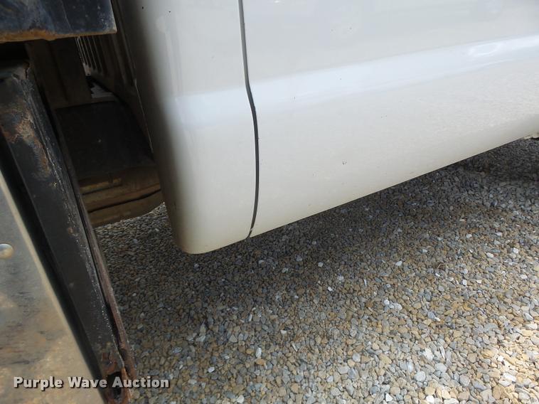 image for item DB5858 2009 Ford F350 Super Duty flatbed pickup truck