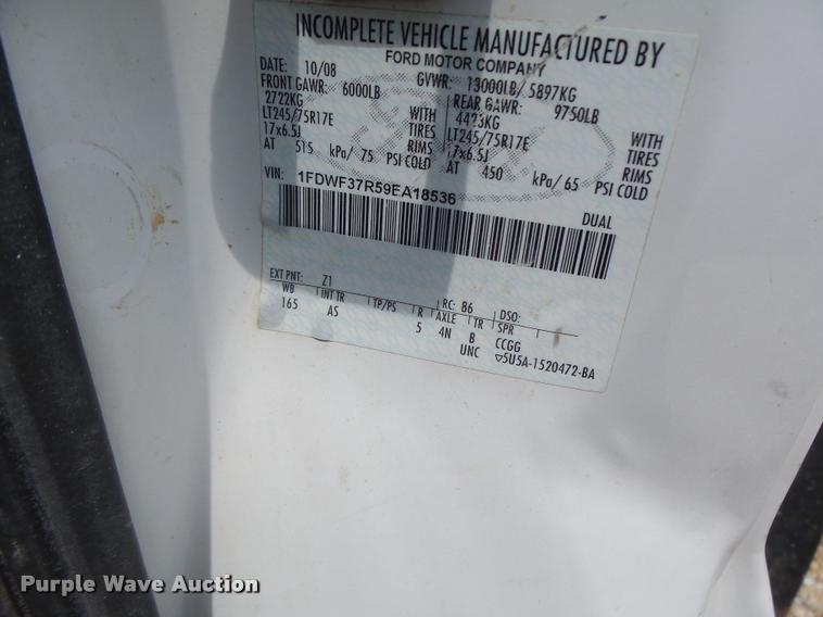 image for item DB5858 2009 Ford F350 Super Duty flatbed pickup truck