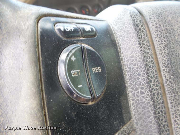 image for item DB5858 2009 Ford F350 Super Duty flatbed pickup truck