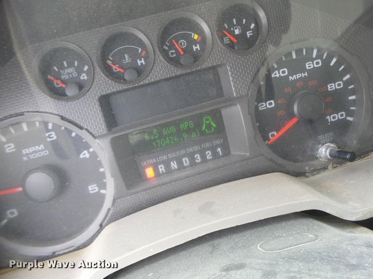 image for item DB5858 2009 Ford F350 Super Duty flatbed pickup truck