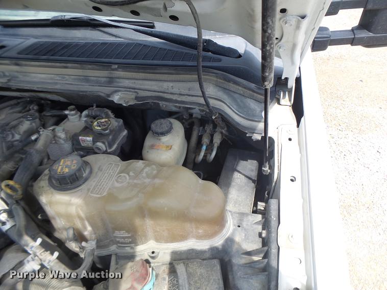 image for item DB5858 2009 Ford F350 Super Duty flatbed pickup truck