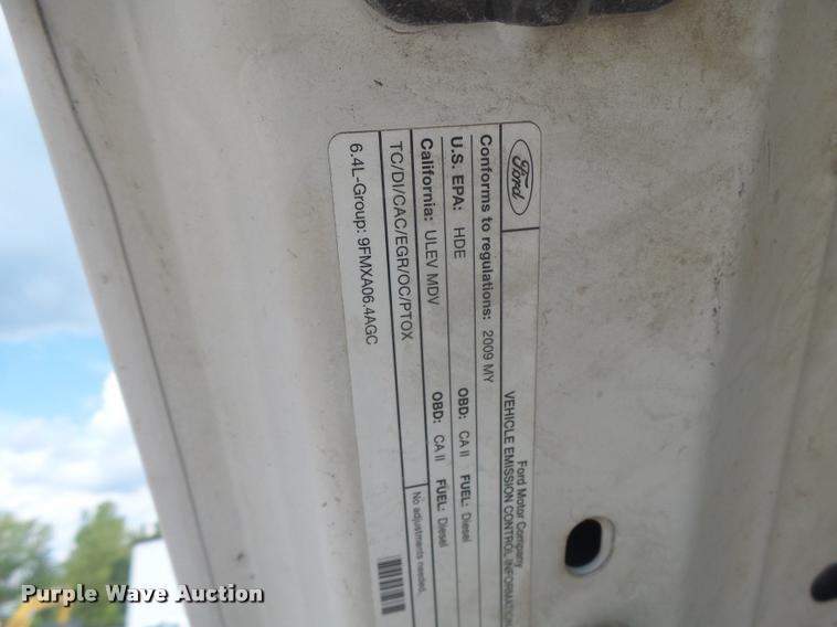 image for item DB5858 2009 Ford F350 Super Duty flatbed pickup truck