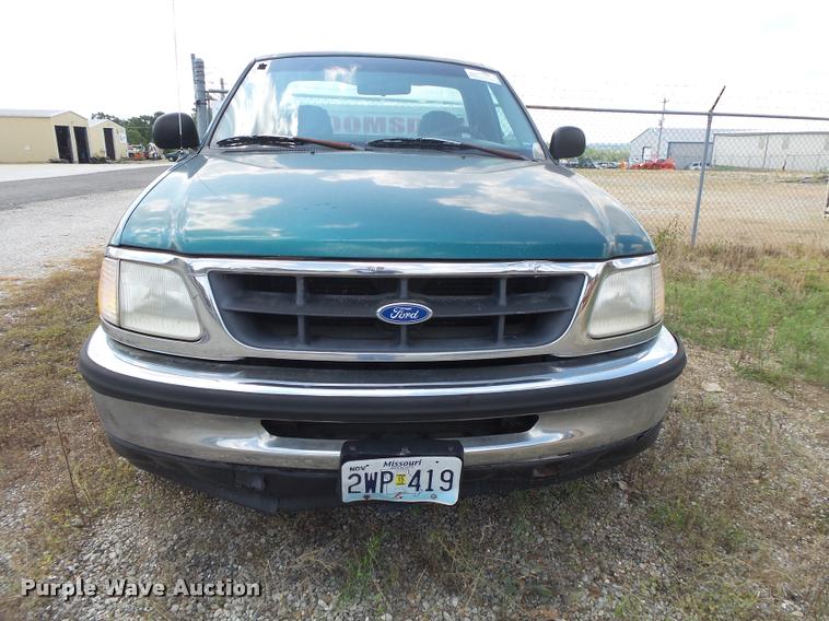 image for item DB7428 1997 Ford F150 pickup truck