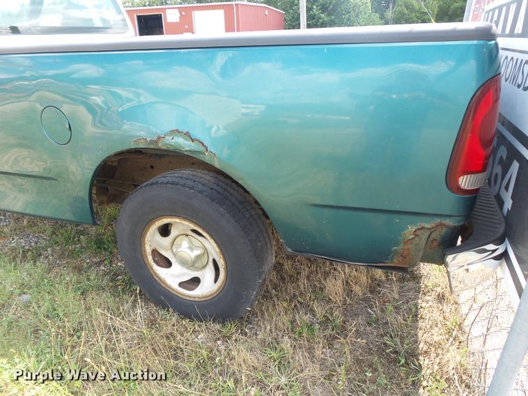 image for item DB7428 1997 Ford F150 pickup truck