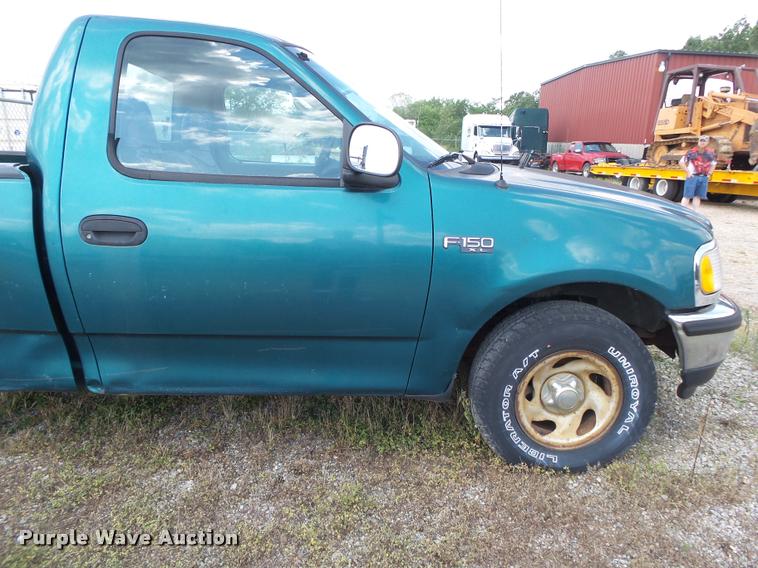 image for item DB7428 1997 Ford F150 pickup truck