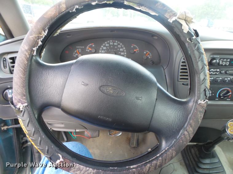 image for item DB7428 1997 Ford F150 pickup truck