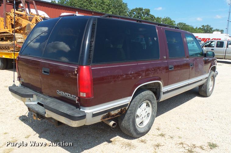 image for item DB7429 1994 Chevrolet Suburban 1500 SUV