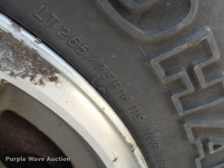 image for item DB7429 1994 Chevrolet Suburban 1500 SUV