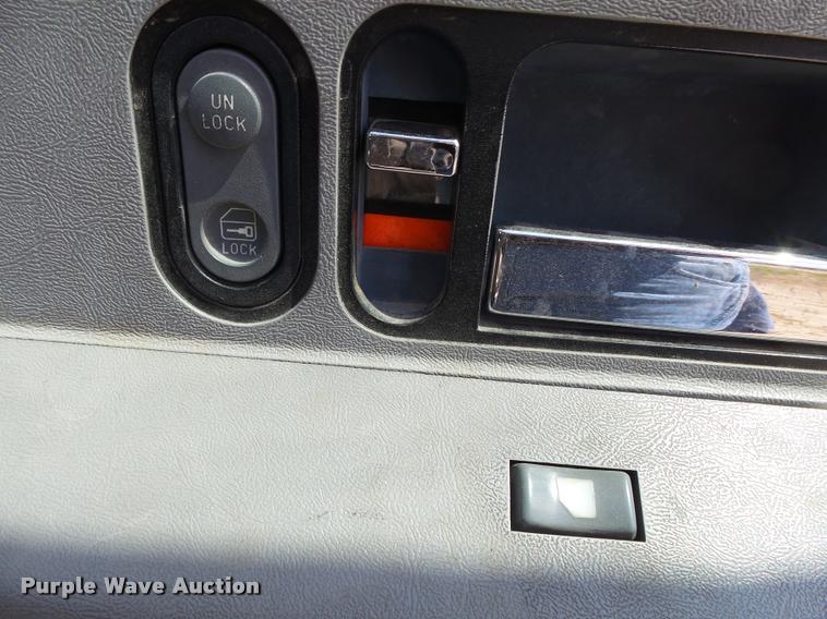 image for item DB7429 1994 Chevrolet Suburban 1500 SUV