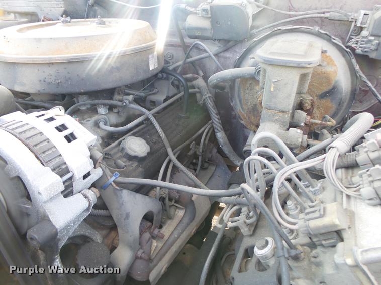 image for item DB7429 1994 Chevrolet Suburban 1500 SUV