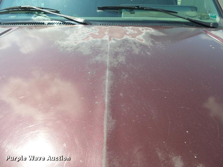 image for item DB7429 1994 Chevrolet Suburban 1500 SUV