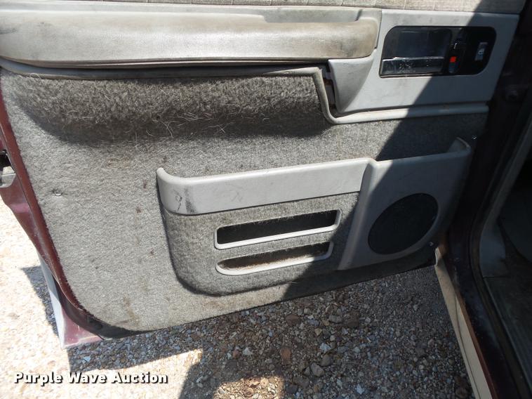 image for item DB7429 1994 Chevrolet Suburban 1500 SUV