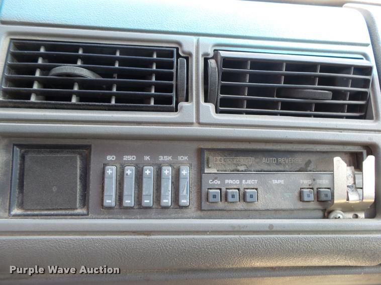 image for item DB7429 1994 Chevrolet Suburban 1500 SUV