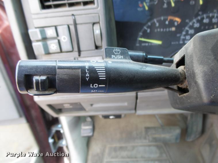 image for item DB7429 1994 Chevrolet Suburban 1500 SUV