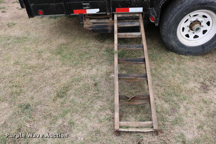 image for item DB9255 2013 Lamar utility trailer